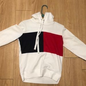 Tommy Hilfiger sweatshirt